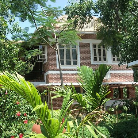Inn Pondiville Forest Retreat Ποντισερί Εξωτερικό φωτογραφία