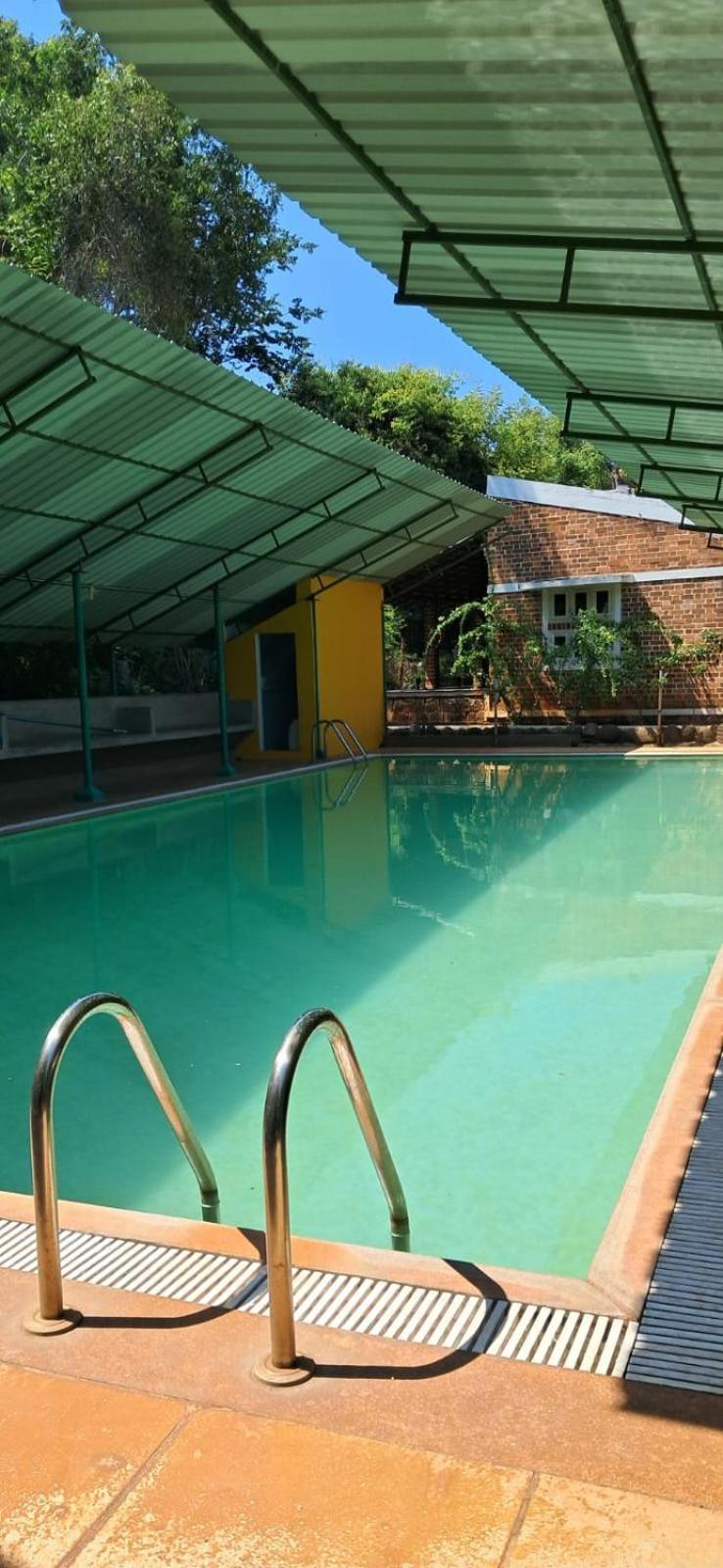 Inn Pondiville Forest Retreat Ποντισερί Εξωτερικό φωτογραφία