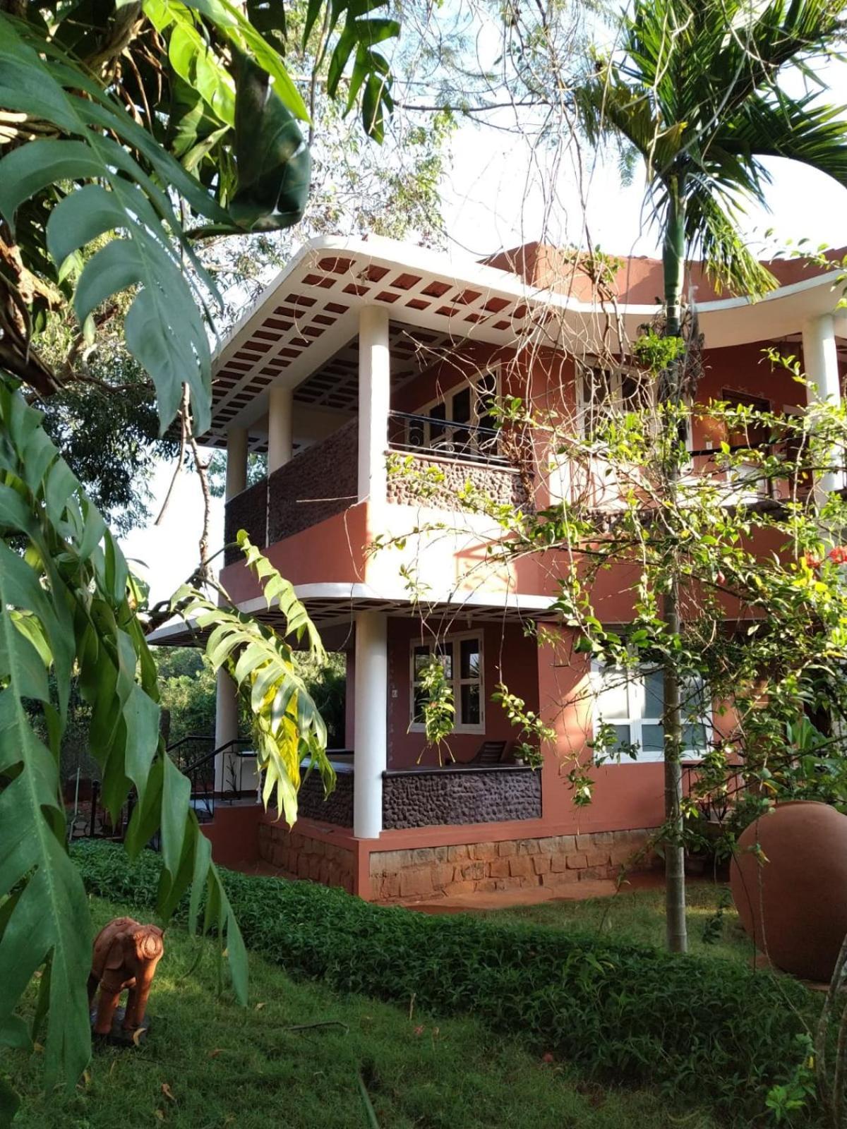 Inn Pondiville Forest Retreat Ποντισερί Εξωτερικό φωτογραφία