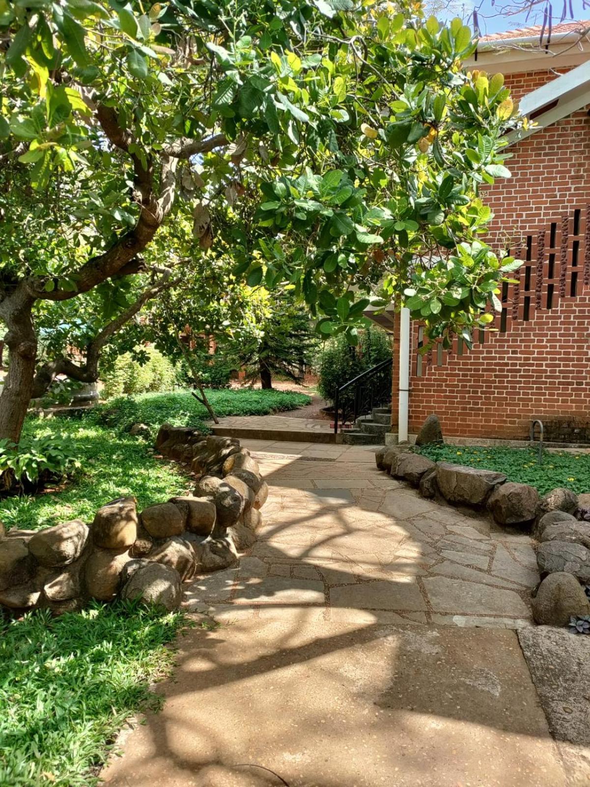 Inn Pondiville Forest Retreat Ποντισερί Εξωτερικό φωτογραφία
