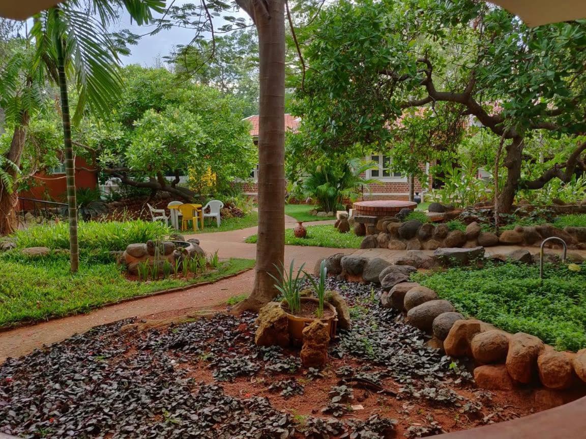 Inn Pondiville Forest Retreat Ποντισερί Εξωτερικό φωτογραφία