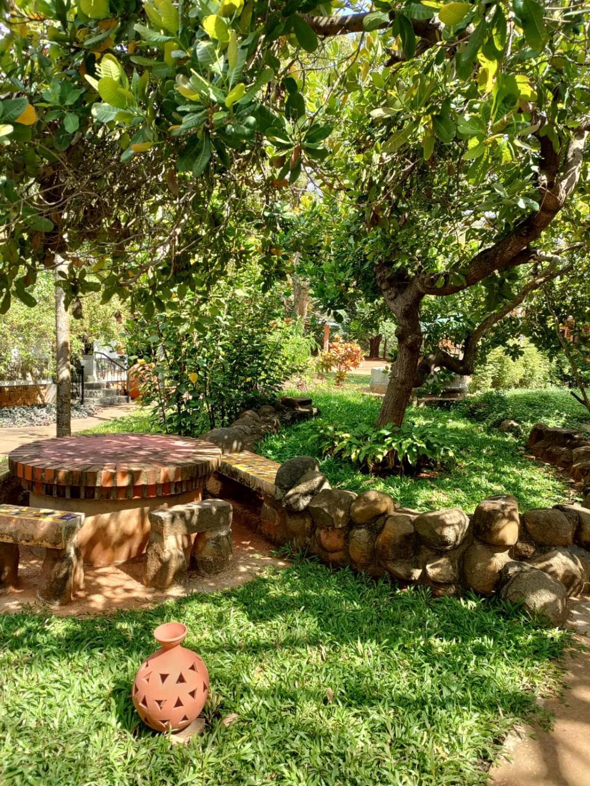Inn Pondiville Forest Retreat Ποντισερί Εξωτερικό φωτογραφία