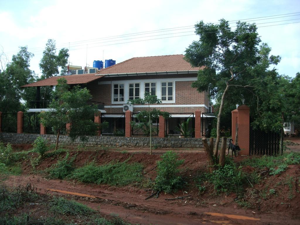 Inn Pondiville Forest Retreat Ποντισερί Εξωτερικό φωτογραφία