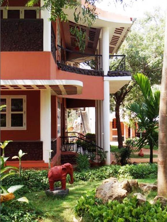 Inn Pondiville Forest Retreat Ποντισερί Εξωτερικό φωτογραφία